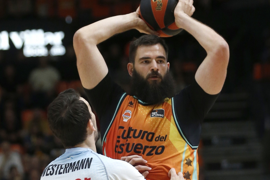 Valencia Basket es manté fort a casa davant Monbus Obradoiro (87-78)